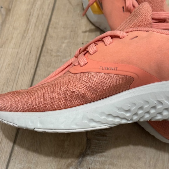 Nike Odyssey React Flyknit Runners - sz 7.5 - Picture 6 of 8